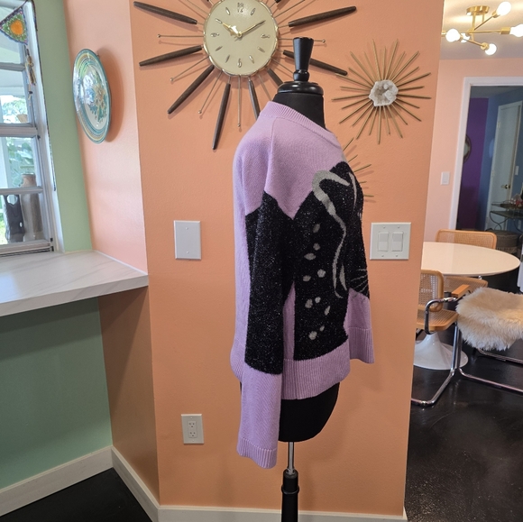 Kate Spade ♠️ Wool Lavender Panther Sweater. Sz Large - Picture 8 of 15